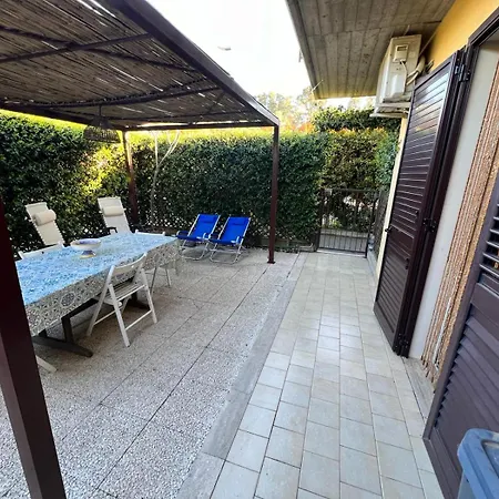 Complesso Residenziale Prato Del Mare 2 *
